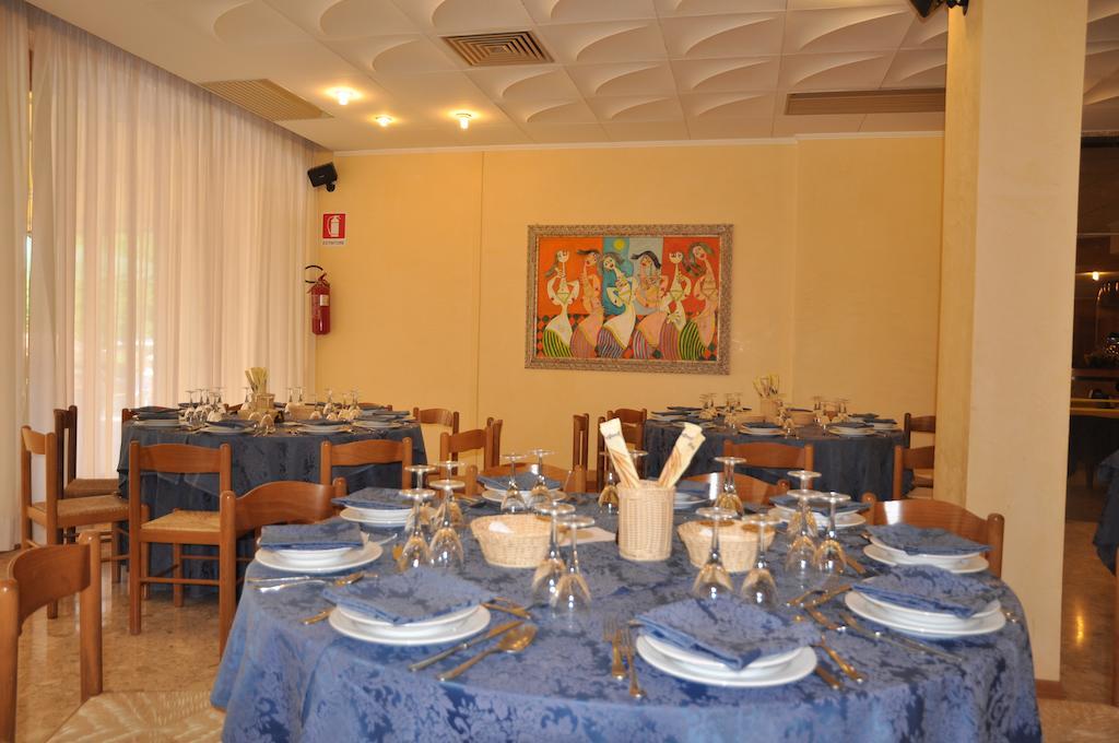 Hotel Terme Di San Vittore Genga  Exterior photo