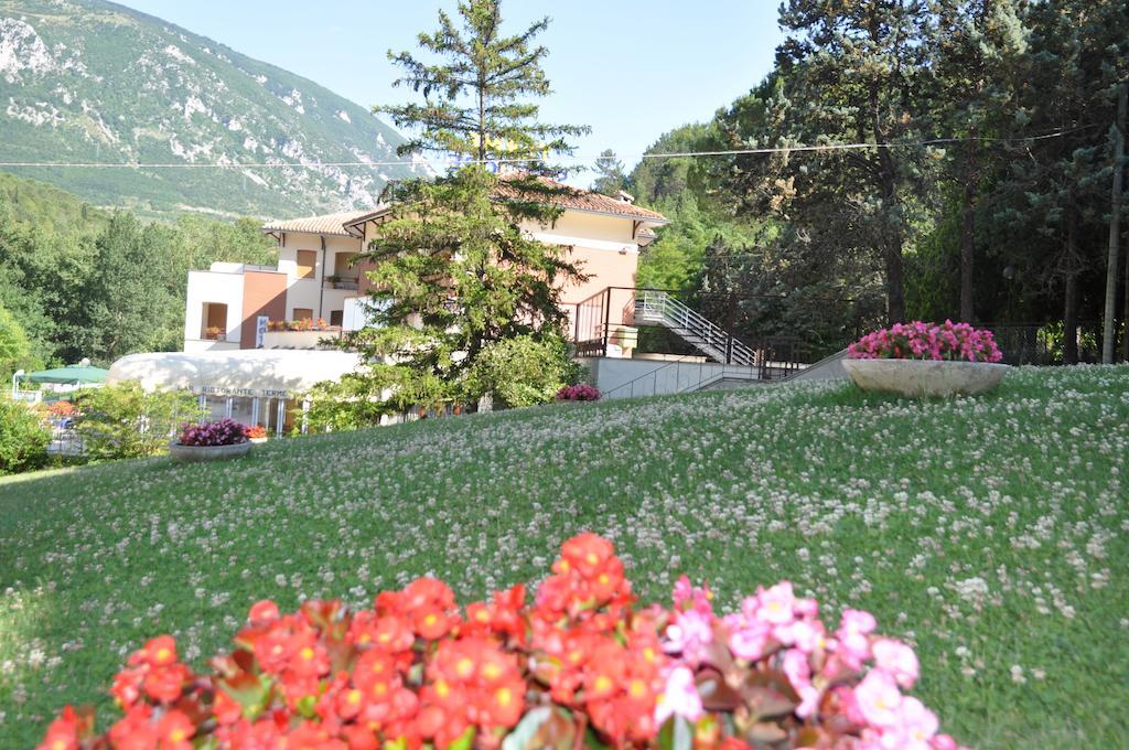 Hotel Terme Di San Vittore Genga  Exterior photo
